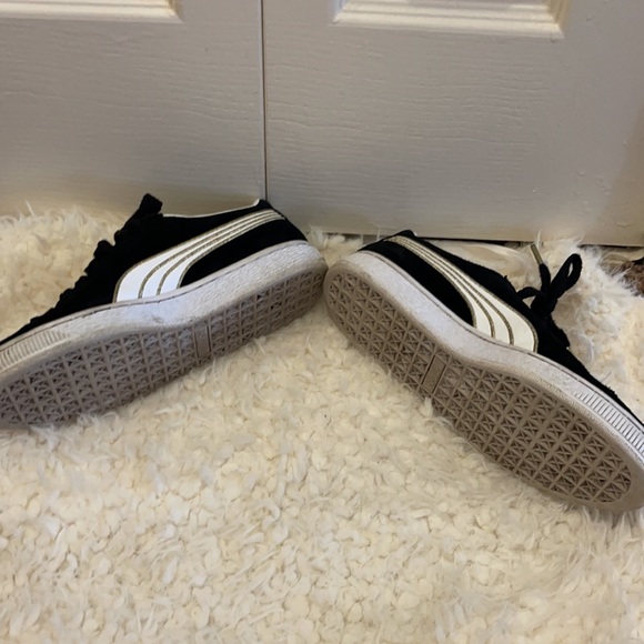 Black suede puma shoe - Picture 4 of 5
